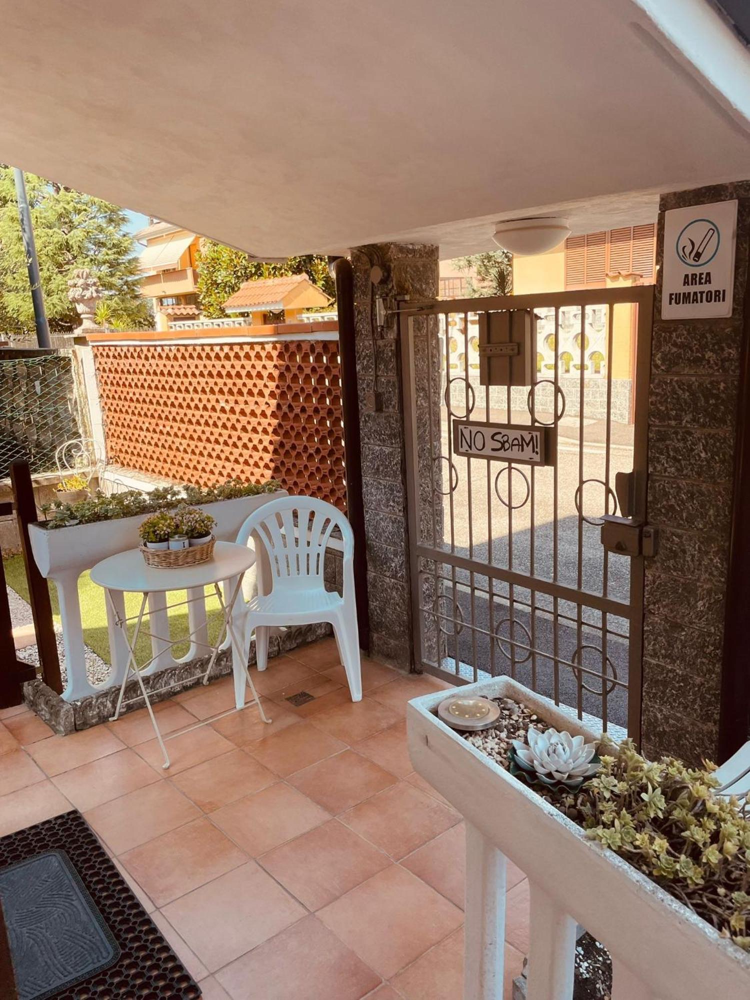 Casa Vacanze Il Fiore Di Loto Apartment Zibido San Giacomo Екстериор снимка