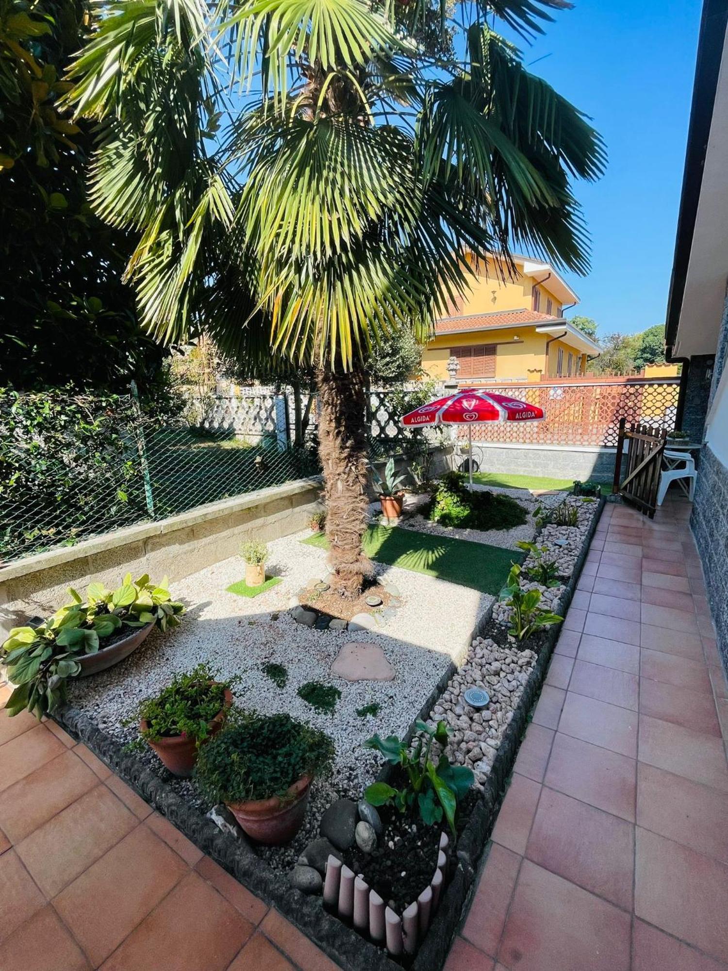Casa Vacanze Il Fiore Di Loto Apartment Zibido San Giacomo Екстериор снимка